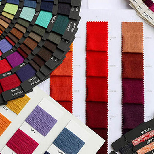 HOW TO WEAR COLOUR